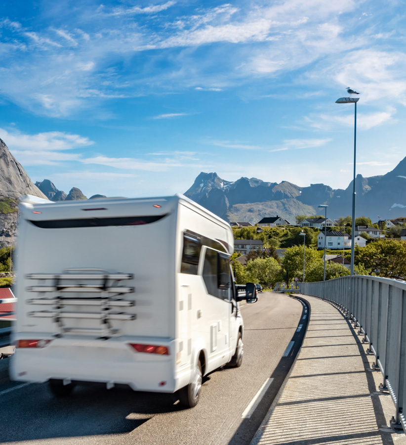 Mobile Home vs Traditional Camping: What’s Right for You?