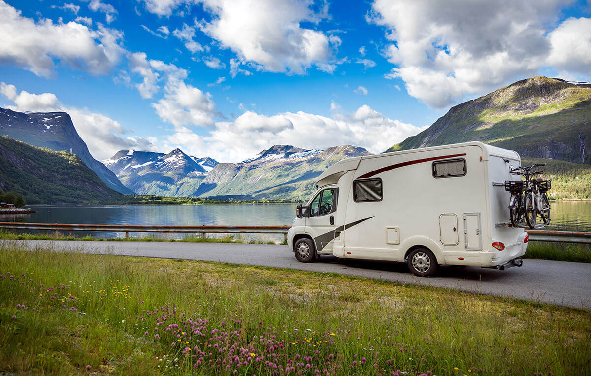 family-vacation-travel-rv-holiday-trip-in-motorho-2023-11-27-05-11-16-utc.jpg